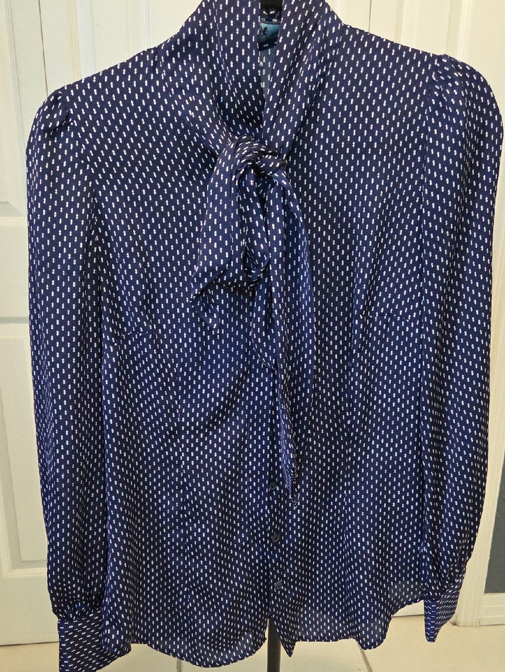 Sz 6 Hawes & Curtis - Navy Blue Dot Tie-Neck Blouse